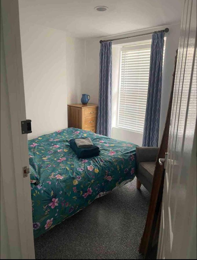 Self Contain Apartment On The Barbican 3 Bed Плимът Екстериор снимка