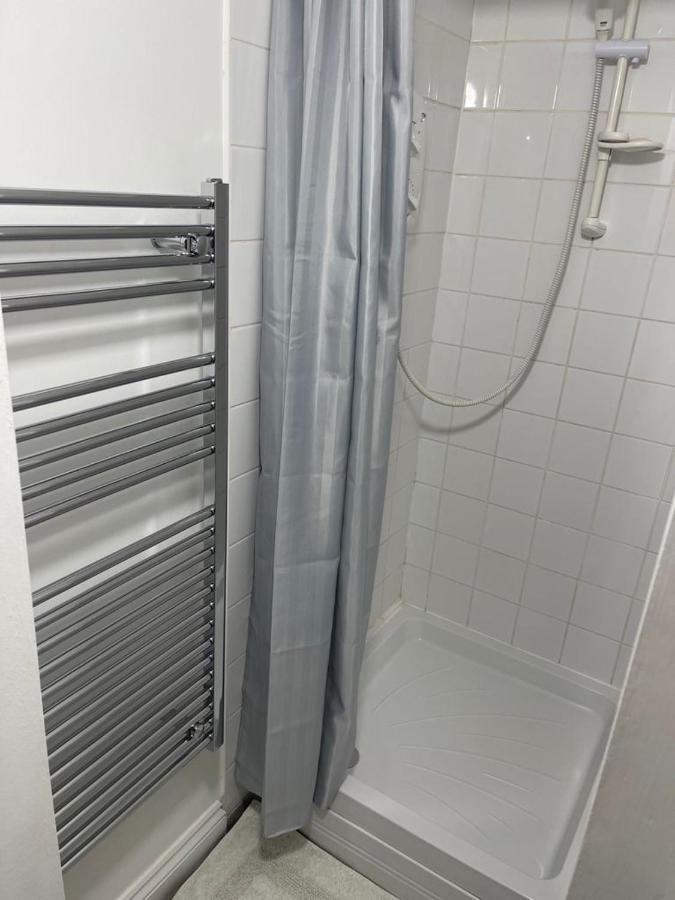 Self Contain Apartment On The Barbican 3 Bed Плимът Екстериор снимка